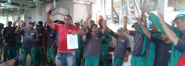  Trabalhadores cruzam os braços e com a ação do Siemaco a solução de irregularidades é agilizada