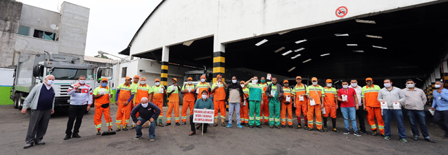  Dia do Trabalhador da Limpeza: distribuição de milhares de kits de proteção pelo SIEMACO-SP movimenta garagens e alojamentos