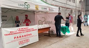  Equipe de Órgãos Públicos entrega kits de combate à covid-19 e participa de sorteio de brindes na Limpa SP