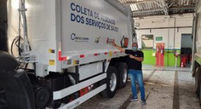  Loga Jaguaré testa novo caminhão, mais moderno e seguro, na coleta hospitalar