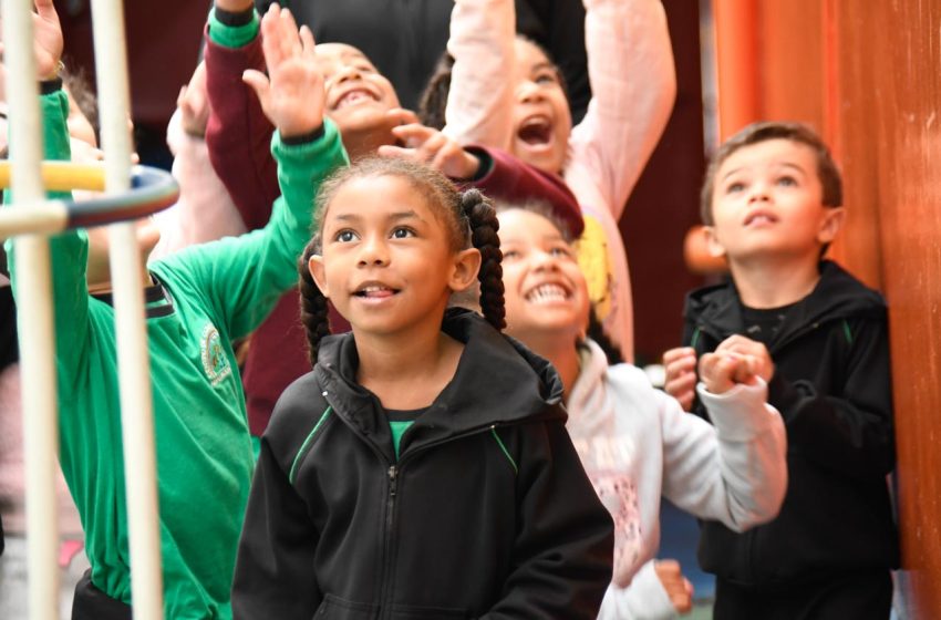  Sindicato promove comemoração do Dia das Crianças para alunos da Creche SIEMACO “Espaço Educacional Infantil Aida Visconde de Bastos”