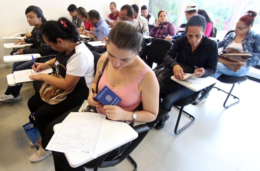  SIEMACO-SP abre 300 vagas para Auxiliar de Limpeza; seleção acontece no dia 5 de fevereiro