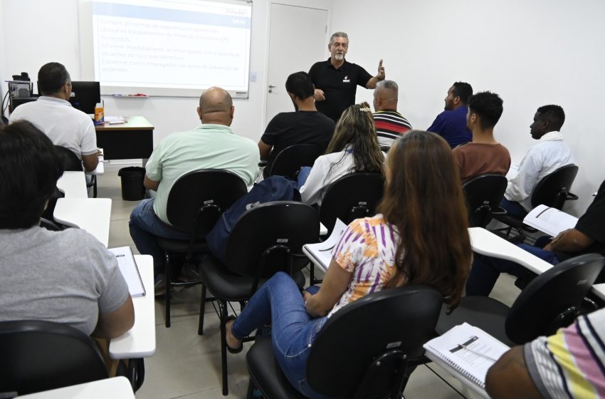  Curso “Zeladores Prediais” qualifica profissionais com foco na NR10 e segurança elétrica