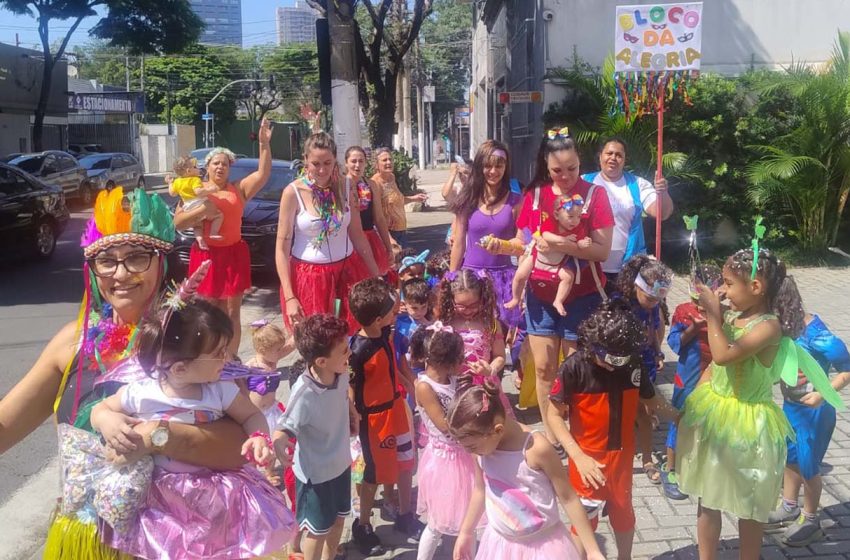  Carnaval na Creche SIEMACO-SP une brincadeira e cultura em uma grande festa